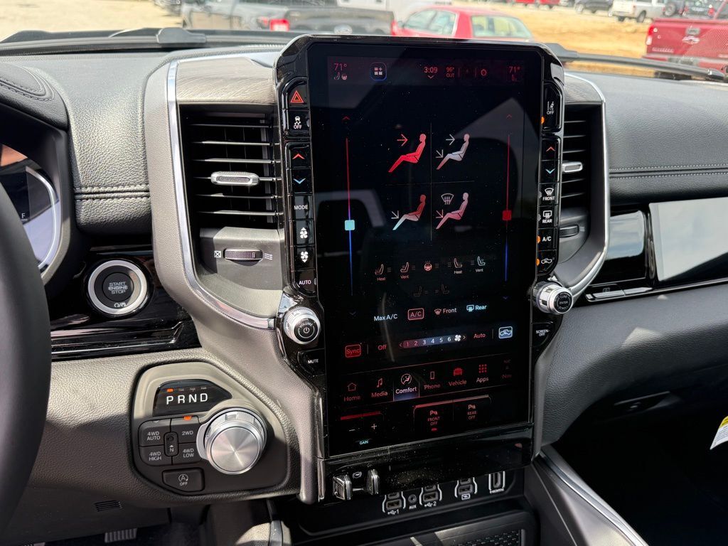 2026 Ram 1500 Laramie Crestwood KY