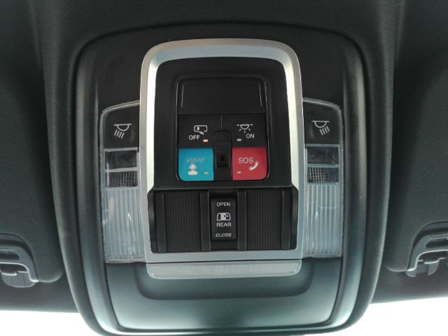 2026 Ram 1500 Laramie Crew Cab 4x4 5'7 Box Plano TX