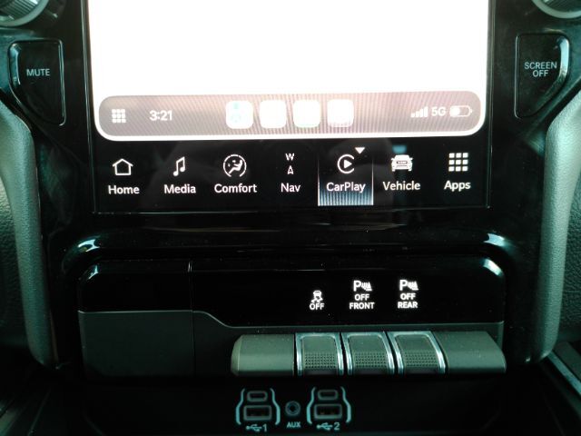 2026 Ram 1500 Laramie Crew Cab 4x4 5'7 Box Plano TX
