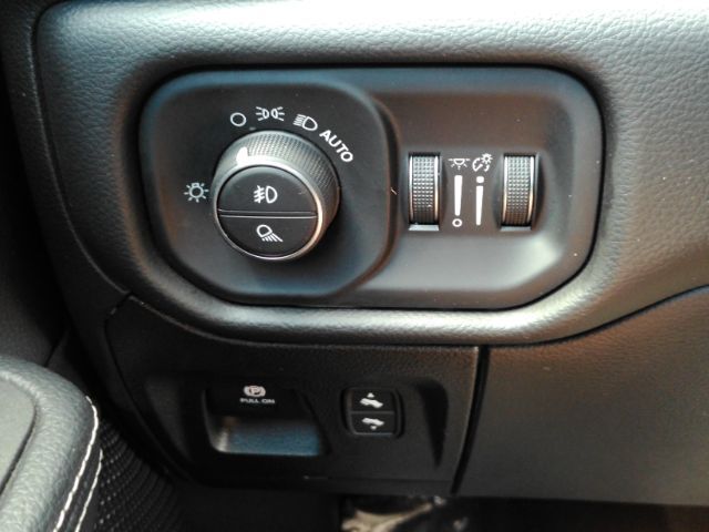 2026 Ram 1500 Laramie Crew Cab 4x4 5'7 Box Plano TX