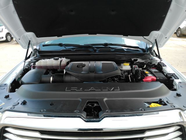 2026 Ram 1500 Laramie Crew Cab 4x4 5'7 Box Plano TX
