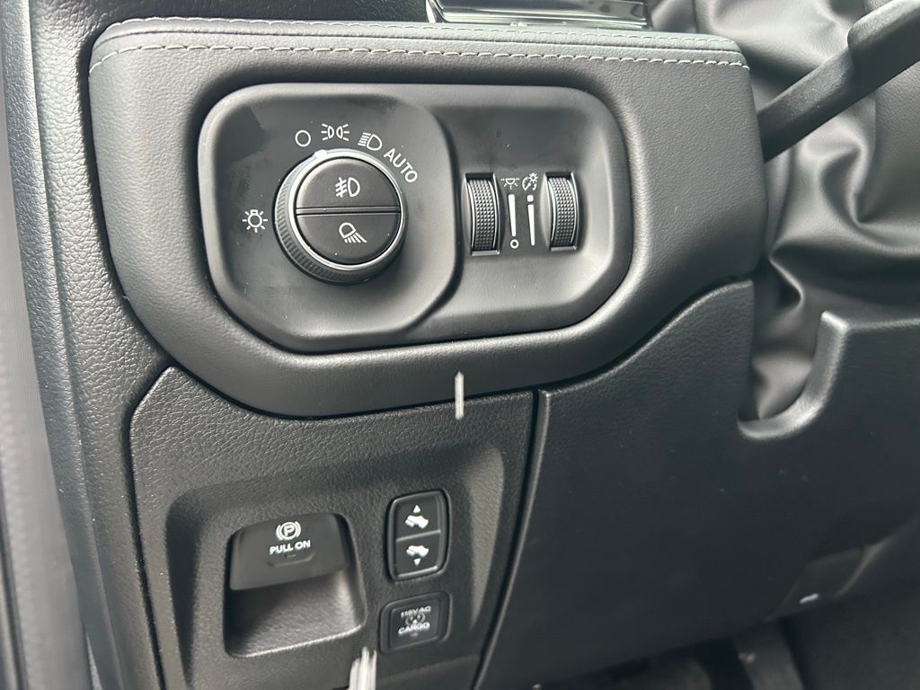 2026 Ram 1500 Limited Crestwood KY