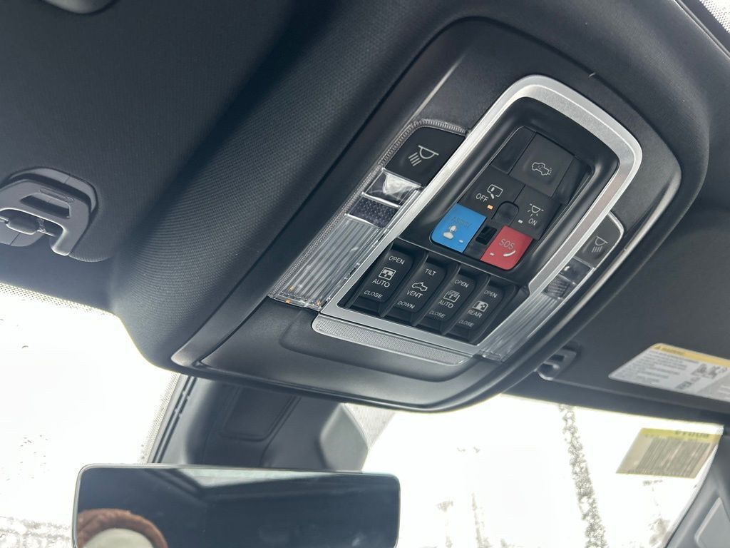 2026 Ram 1500 Limited Crestwood KY