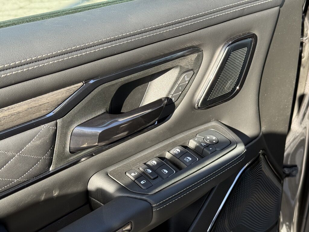 2026 Ram 1500 Limited Crestwood KY