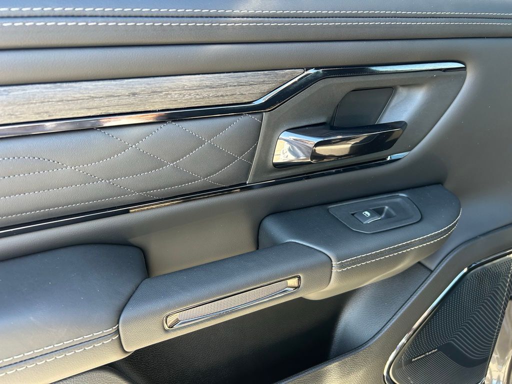 2026 Ram 1500 Limited Crestwood KY