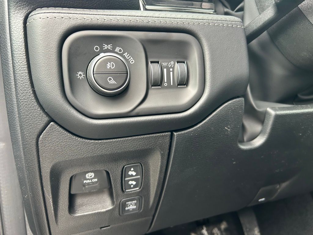 2026 Ram 1500 Limited Crestwood KY