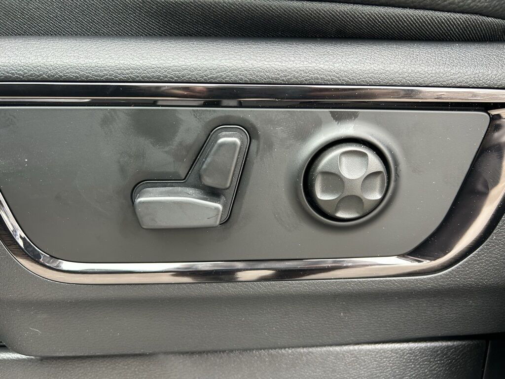 2026 Ram 1500 Limited Crestwood KY