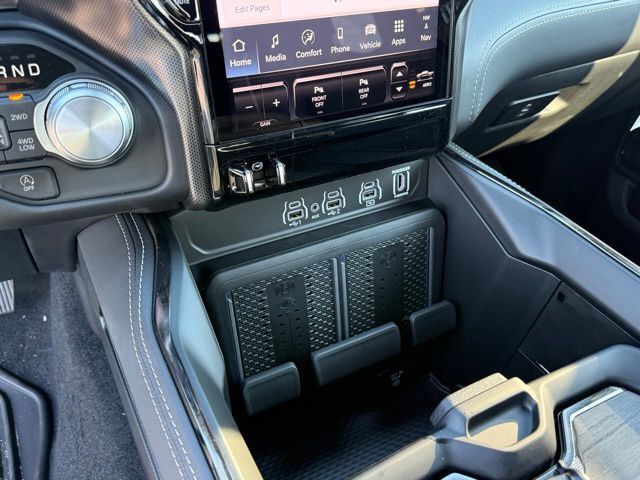 2026 Ram 1500 Limited Crestwood KY