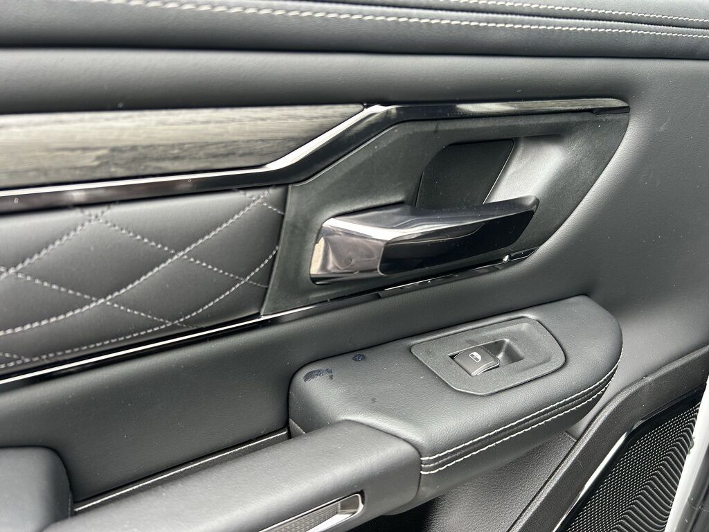 2026 Ram 1500 Limited Crestwood KY