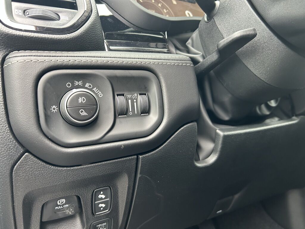 2026 Ram 1500 Limited Crestwood KY