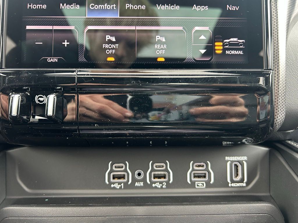 2026 Ram 1500 Limited Crestwood KY