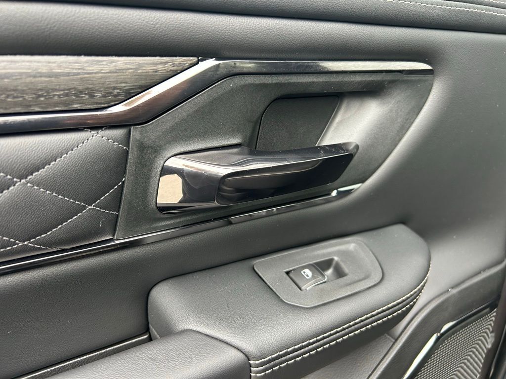 2026 Ram 1500 Limited Crestwood KY