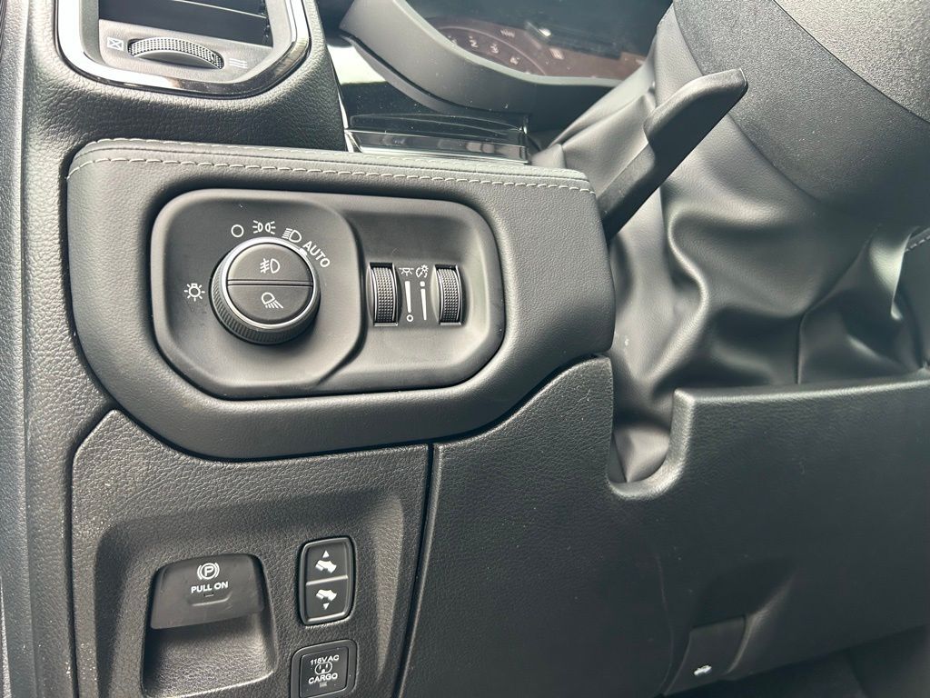 2026 Ram 1500 Limited Crestwood KY