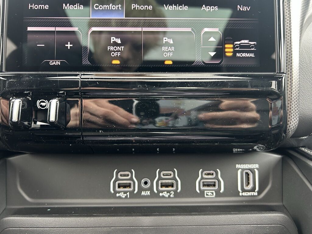 2026 Ram 1500 Limited Crestwood KY