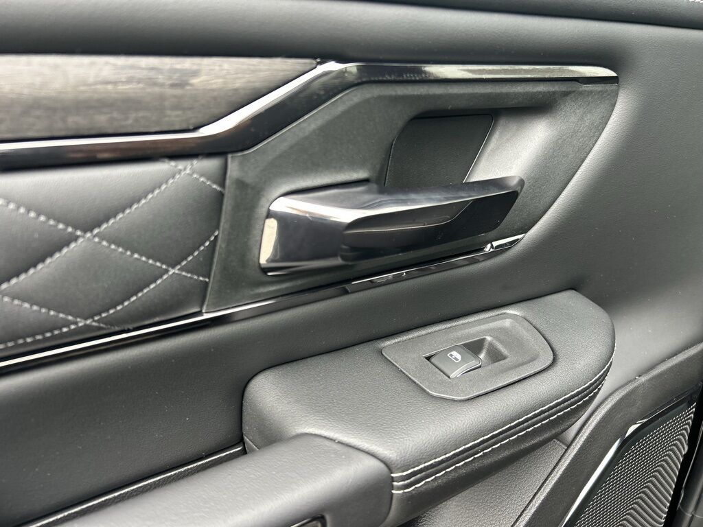 2026 Ram 1500 Limited Crestwood KY