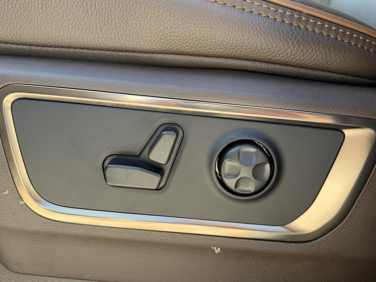 2026 Ram 1500 Limited Longhorn Crew Cab 4x4 | 3L Twin Turbo | NAV | Heated Seats | Backup Camera | Towing Prep Redwater AB