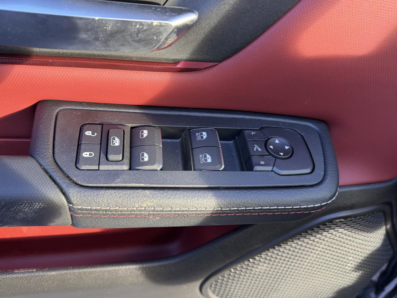 2026 Ram 1500 Rebel Crew Cab 4x4 | 3L Hurricane | 33IN AT Tires | Tow Package | Off Road Suspension Redwater AB