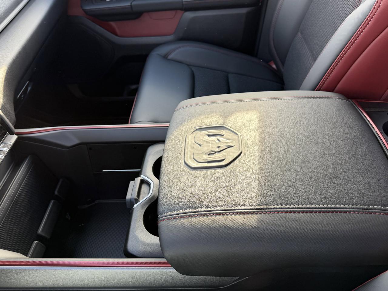 2026 Ram 1500 Rebel Crew Cab 4x4 | 3L Hurricane | 33IN AT Tires | Tow Package | Off Road Suspension Redwater AB