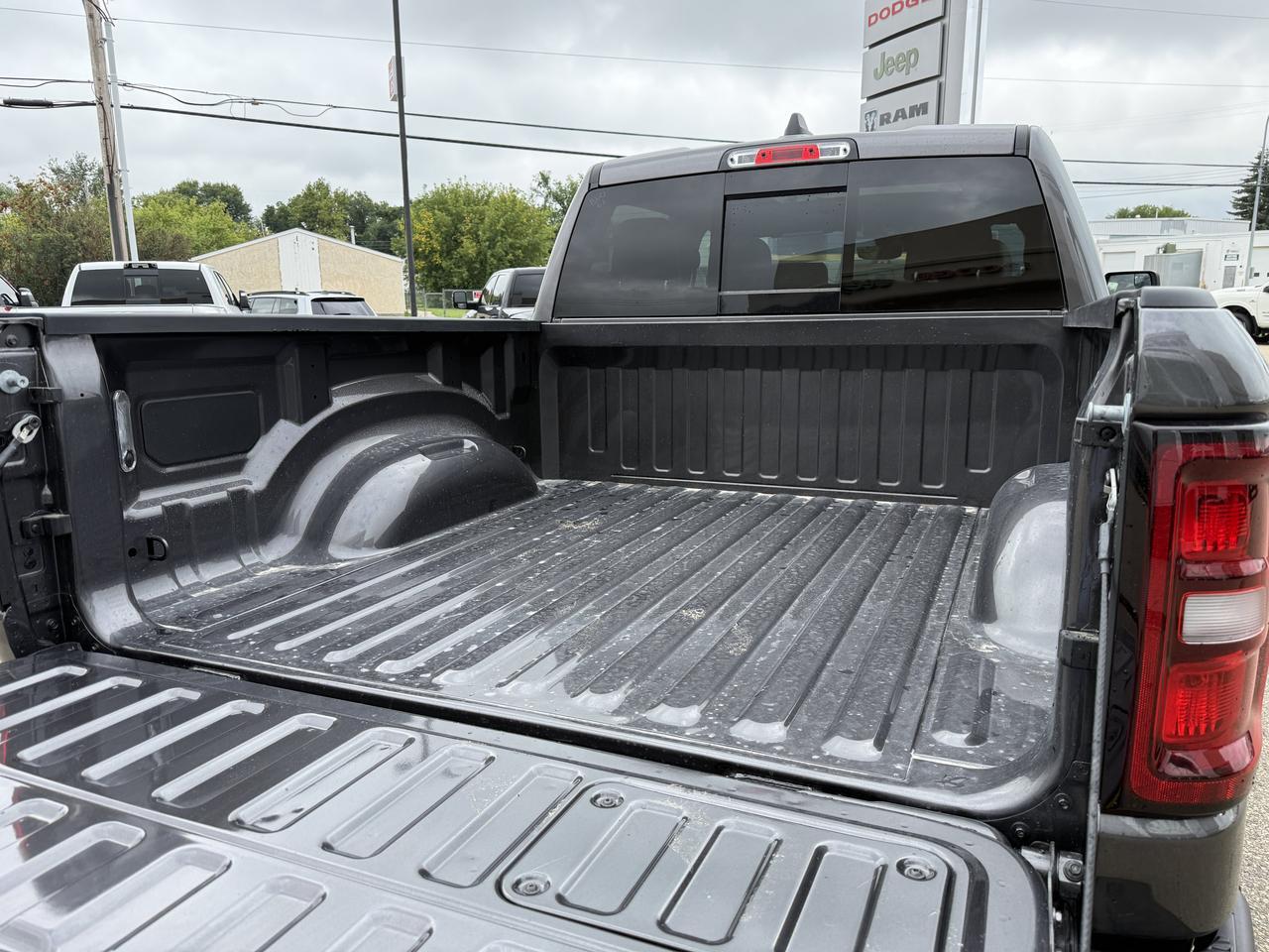 2026 Ram 1500 Rebel Crew Cab 4x4 | 3L Hurricane | NAV | Touchscreen | Heated Seats | Heated Steering Wheel Redwater AB
