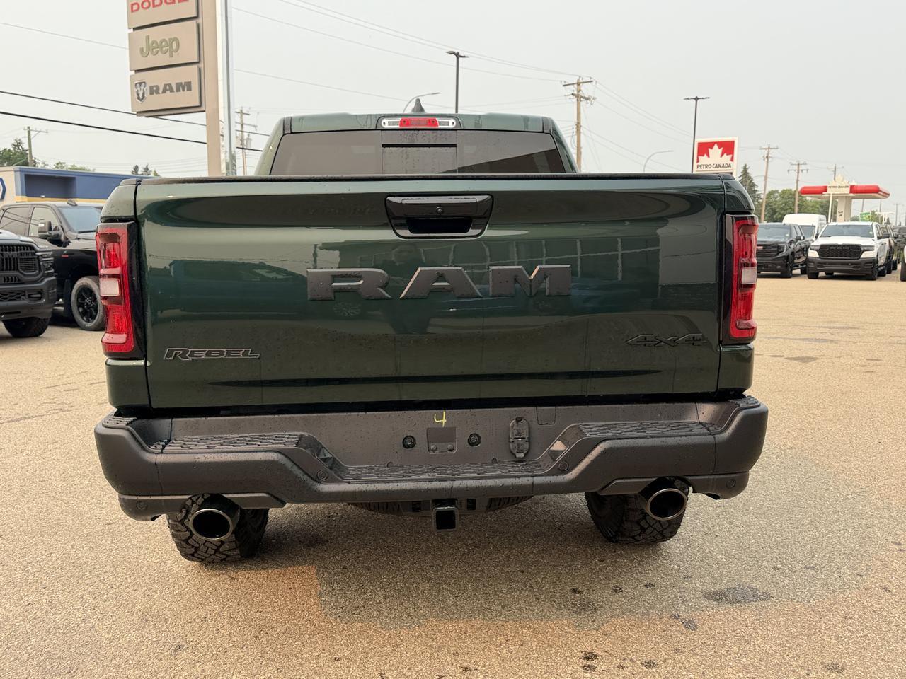 2026 Ram 1500 Rebel Crew Cab 4x4 | Serrano Green | NAV | Panoramic Sunroof | Luxury Leather | Heated Vented Redwater AB
