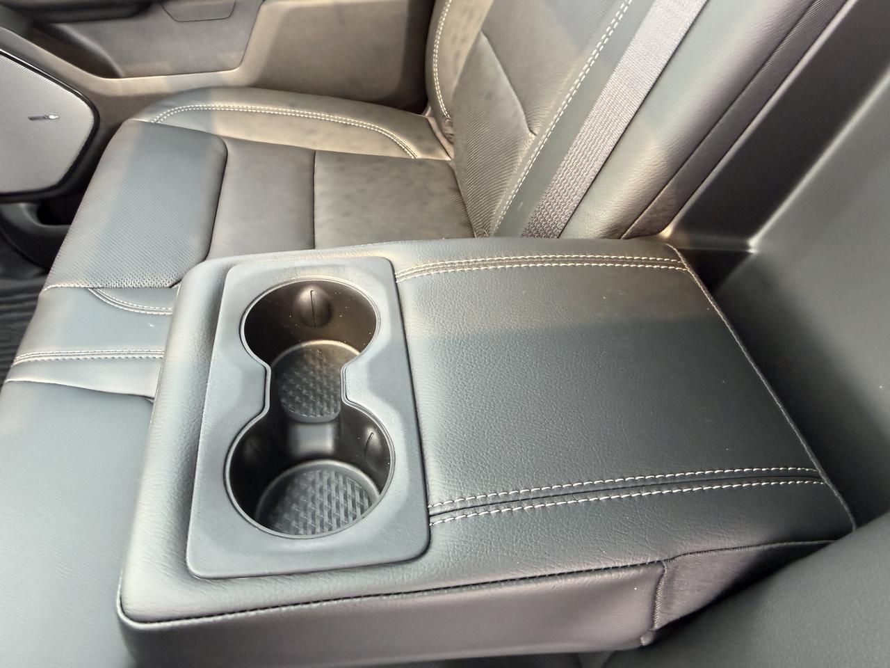 2026 Ram 1500 Rebel Crew Cab 4x4 | V8 Hybrid | NAV | 12IN Display | Apple CarPlay | Trailer Brake Control Redwater AB