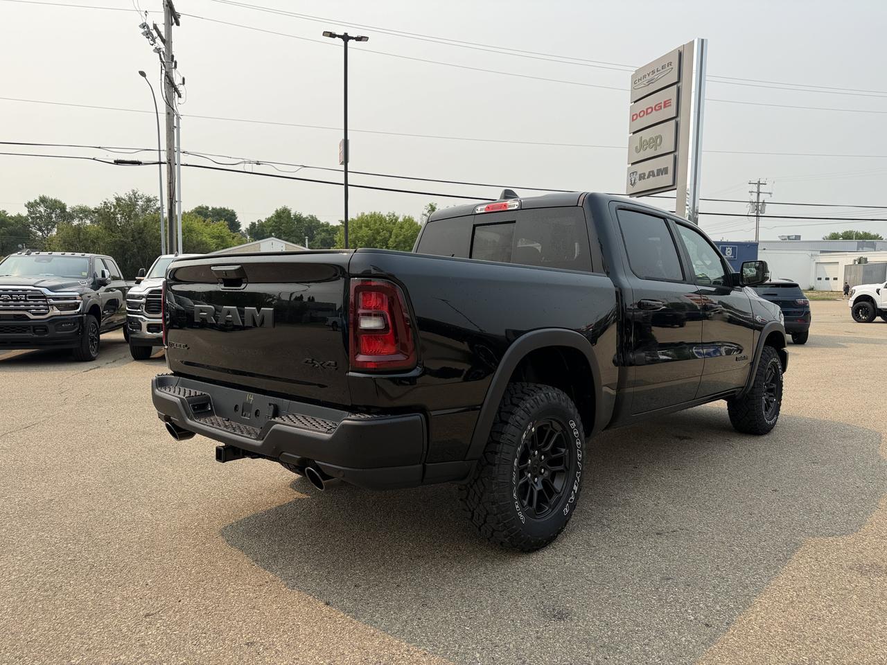 2026 Ram 1500 Rebel Crew Cab 4x4 | V8 Hybrid | NAV | 12IN Display | Apple CarPlay | Trailer Brake Control Redwater AB