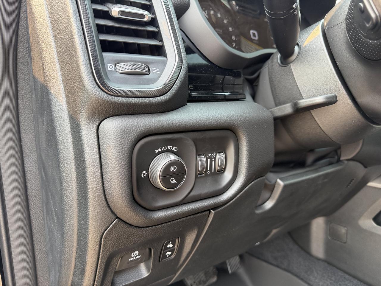 2026 Ram 1500 Rebel Crew Cab 4x4 | V8 Hybrid | NAV | 12IN Display | Apple CarPlay | Trailer Brake Control Redwater AB