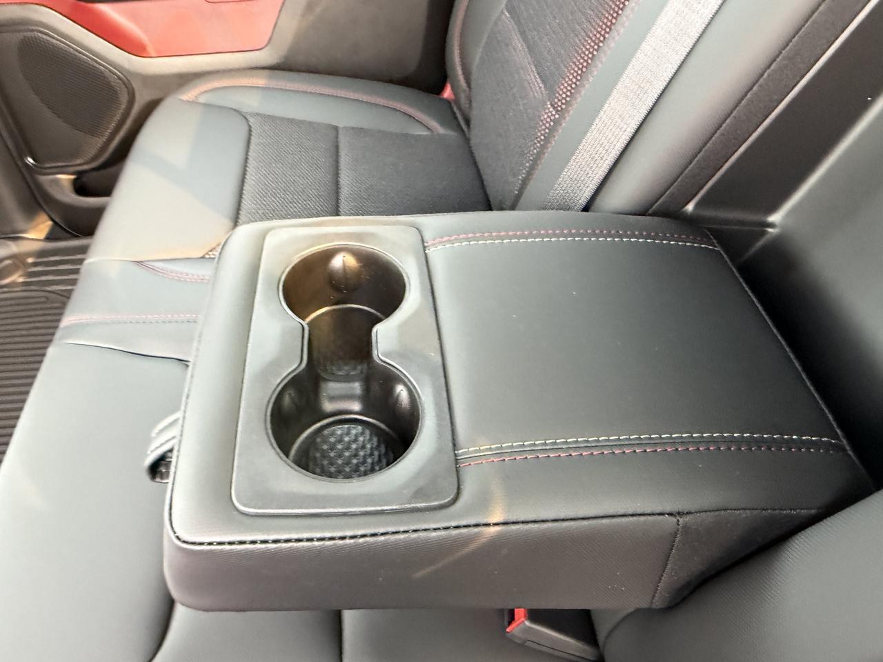 2026 Ram 1500 Rebel Crew Cab 4x4 | V8 Hybrid | Off-Road Suspension | Touchscreen Display | NAV Redwater AB