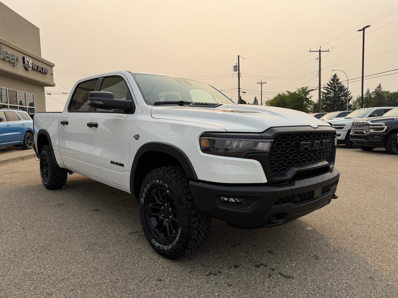 2026 Ram 1500 Rebel Crew Cab 4x4 | V8 Hybrid | Off-Road Suspension | Touchscreen Display | NAV Redwater AB