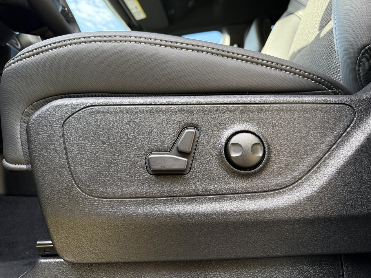 2026 Ram 1500 Sport Crew Cab 4x4 | 3L Hurricane | 12IN Display | Heated Vented Seats | Remote Start | Backup Cam Redwater AB