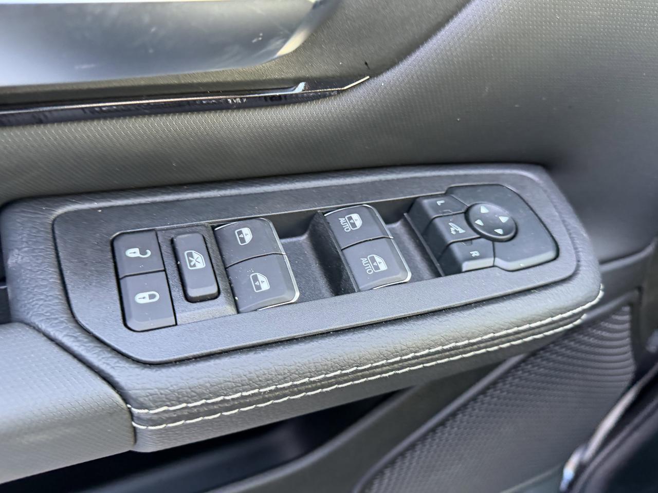 2026 Ram 1500 Sport Crew Cab 4x4 | 3L Hurricane | 12IN Touchscreen | NAV | Heated Front Seats | Sport Hood Redwater AB