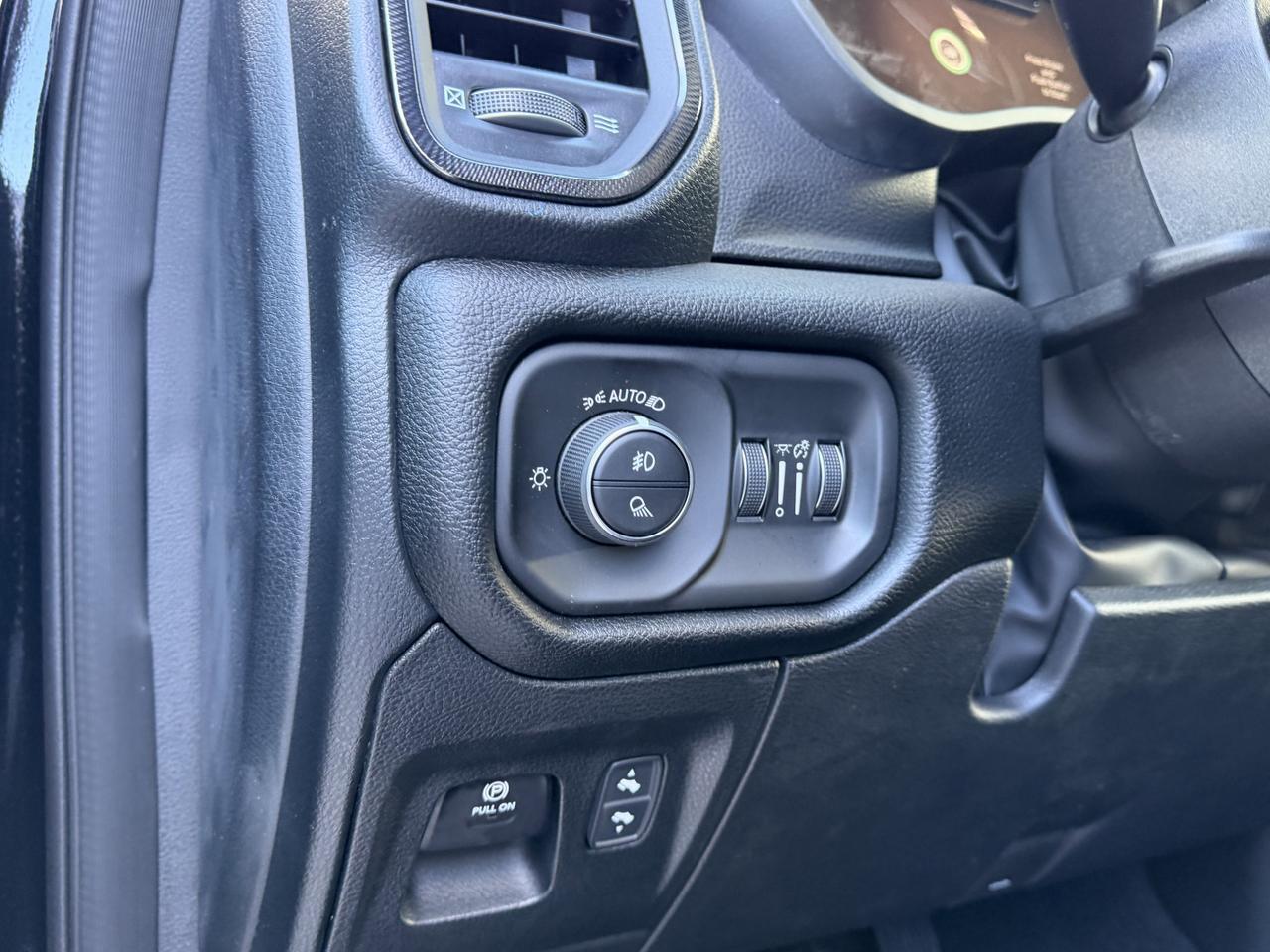 2026 Ram 1500 Sport Crew Cab 4x4 | 3L Hurricane | 12IN Touchscreen | NAV | Heated Front Seats | Sport Hood Redwater AB