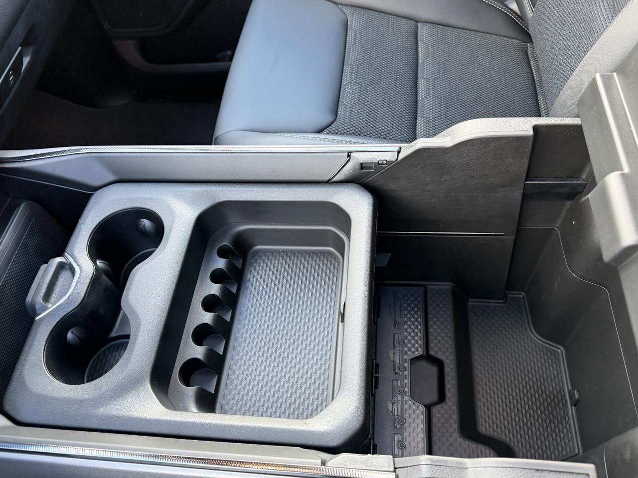 2026 Ram 1500 Sport Crew Cab 4x4 | 3L Hurricane | 12IN Touchscreen | NAV | Heated Front Seats | Sport Hood Redwater AB