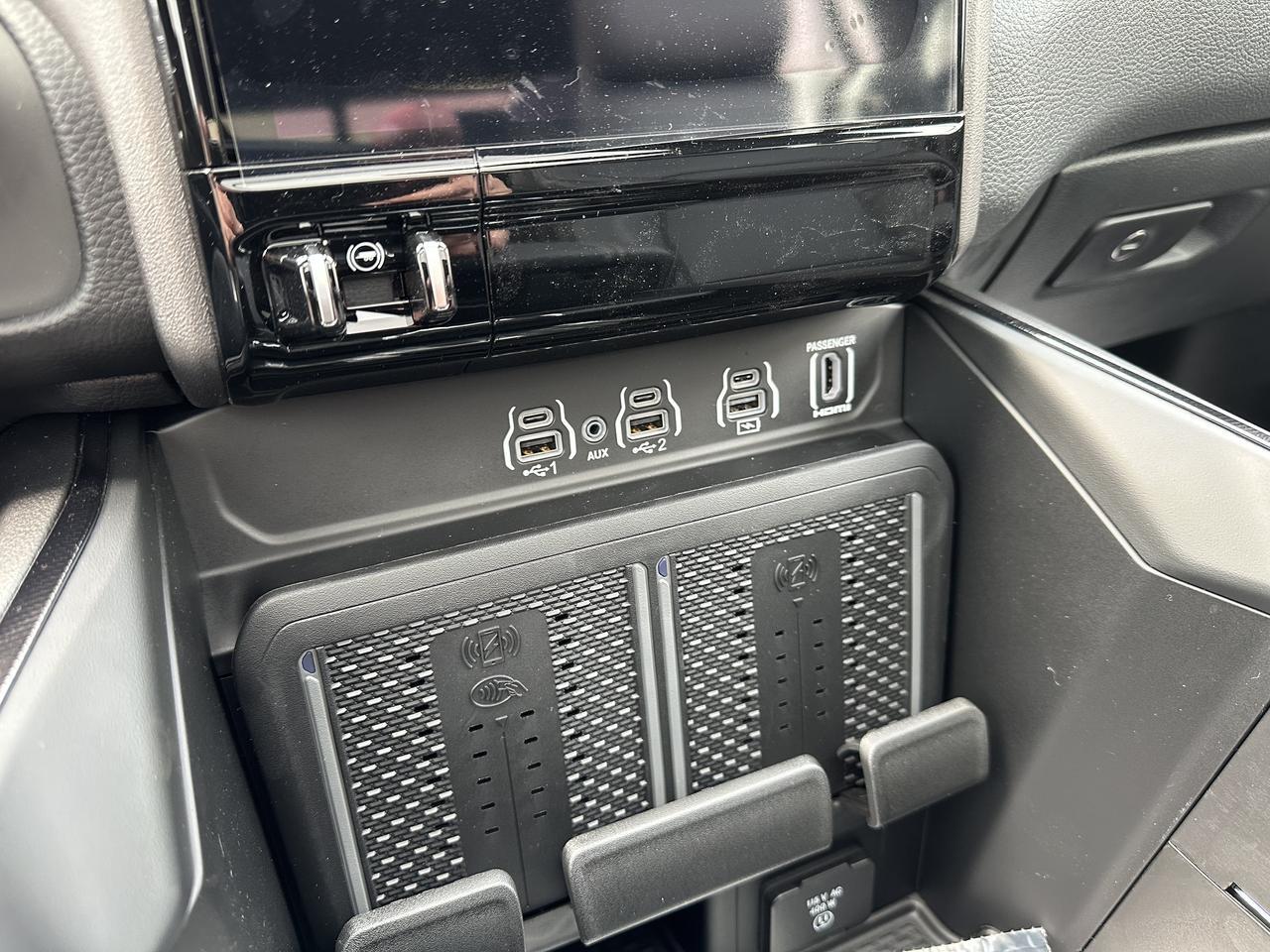 2026 Ram 1500 Sport Crew Cab 4x4 | 3L Hurricane | 12IN Touchscreen | NAV | Heated Vented Leather | Pano Sunroof Redwater AB
