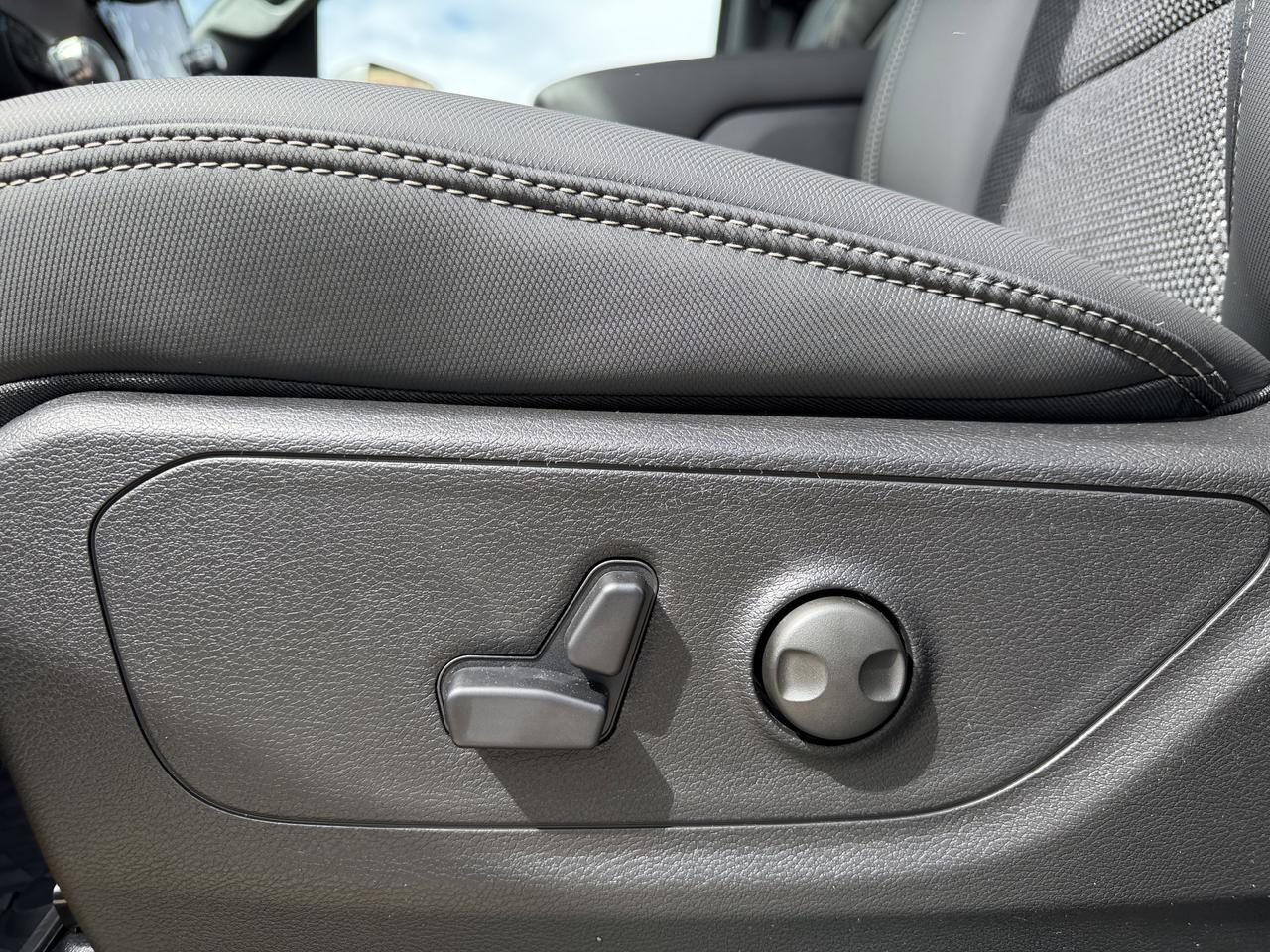 2026 Ram 1500 Sport Crew Cab 4x4 | HEMI V8 | Pano Sunroof | 12IN Display | NAV | Heated Seats | Granite Crystal Redwater AB