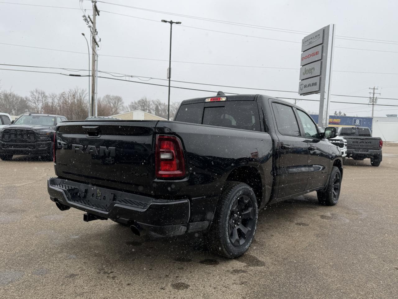 2026 Ram 1500 Sport Crew Cab 4x4 | Hurricane Twin Turbo | Diamond Black | Dual-Pane Panoramic Sunroof | 12IN NAV Redwater AB