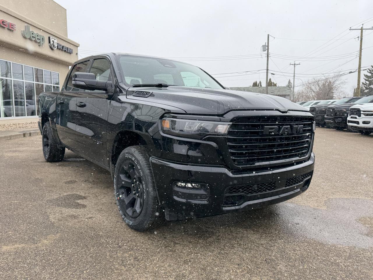 2026 Ram 1500 Sport Crew Cab 4x4 | Hurricane Twin Turbo | Diamond Black | Dual-Pane Panoramic Sunroof | 12IN NAV Redwater AB