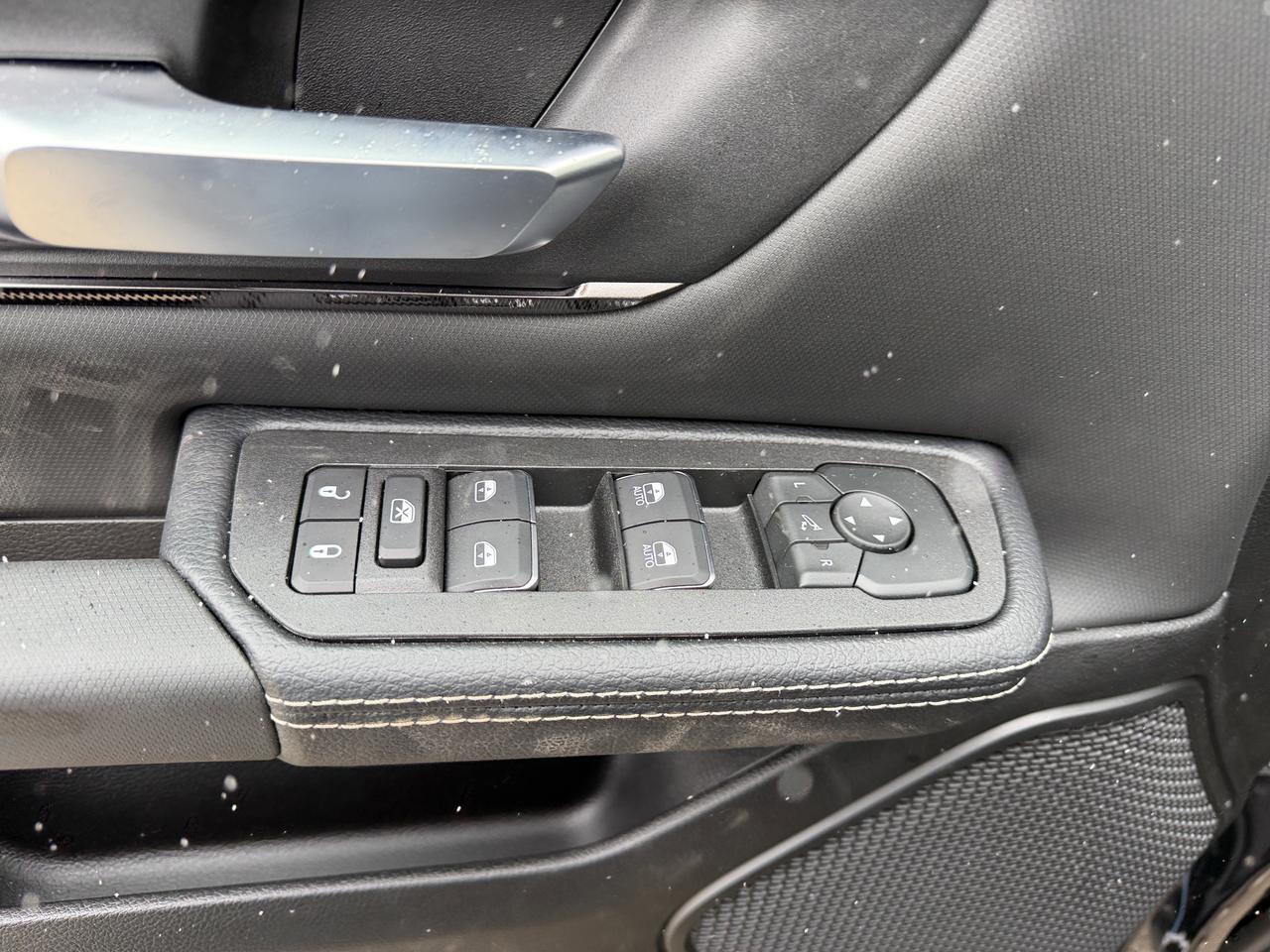 2026 Ram 1500 Sport Crew Cab 4x4 | Hurricane Twin Turbo | Diamond Black | Dual-Pane Panoramic Sunroof | 12IN NAV Redwater AB