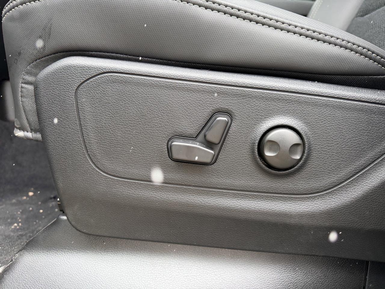 2026 Ram 1500 Sport Crew Cab 4x4 | Hurricane Twin Turbo | Diamond Black | Dual-Pane Panoramic Sunroof | 12IN NAV Redwater AB