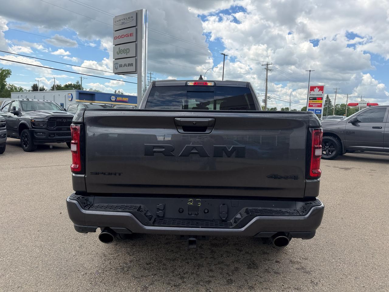 2026 Ram 1500 Sport Crew Cab 4x4 | Rig Ready Ram | HEMI V8 | Night Edition | Black Leather | Pano Sunroof | NAV Redwater AB