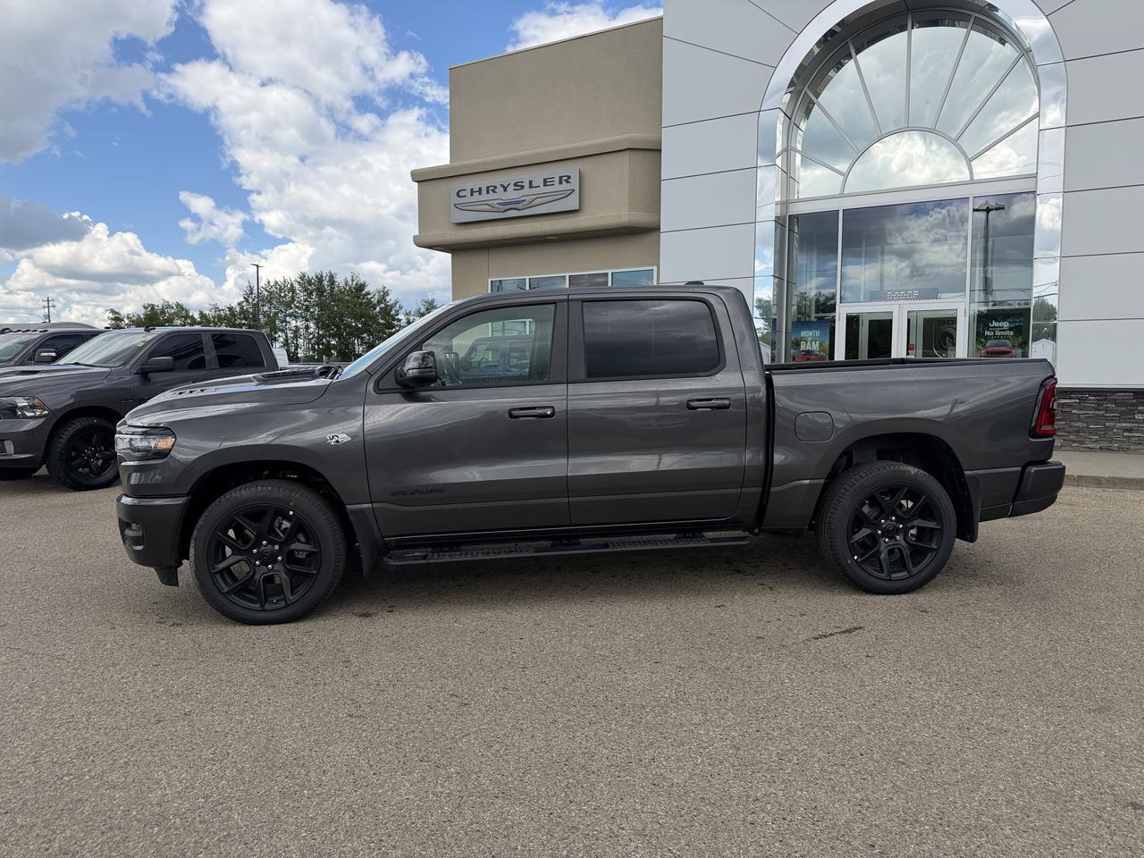 2026 Ram 1500 Sport Crew Cab 4x4 | Rig Ready Ram | HEMI V8 | Night Edition | Black Leather | Pano Sunroof | NAV Redwater AB