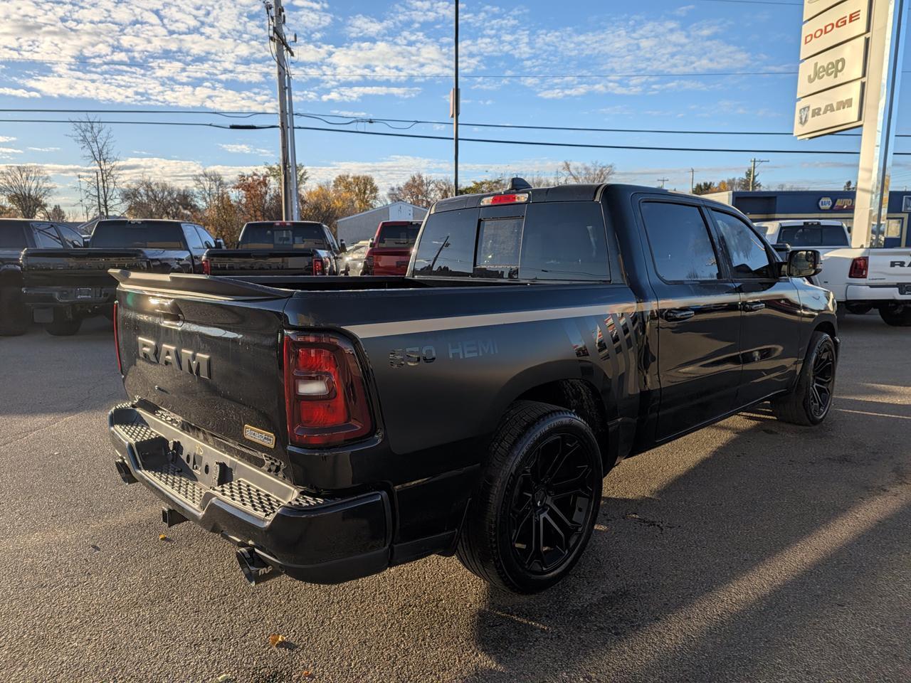 2026 Ram 1500 Sport Crew Cab 4x4 | V8 HEMI | 12IN Display | NAV | Premium Heated Vented Seats | 22IN Wheels Redwater AB
