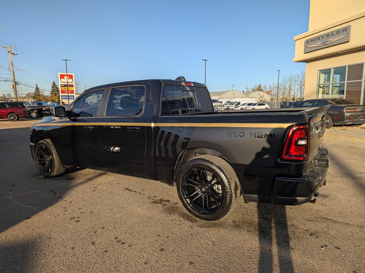 2026 Ram 1500 Sport Crew Cab 4x4 | V8 HEMI | 12IN Display | NAV | Premium Heated Vented Seats | 22IN Wheels Redwater AB