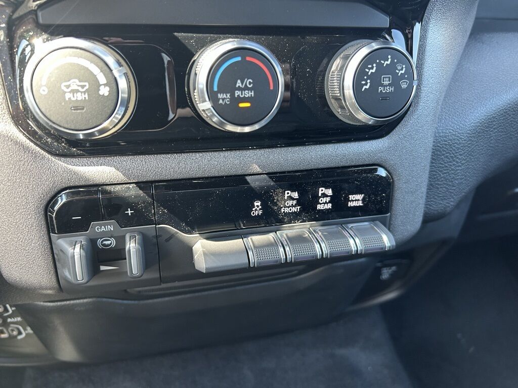 2026 Ram 1500 Tradesman Crestwood KY