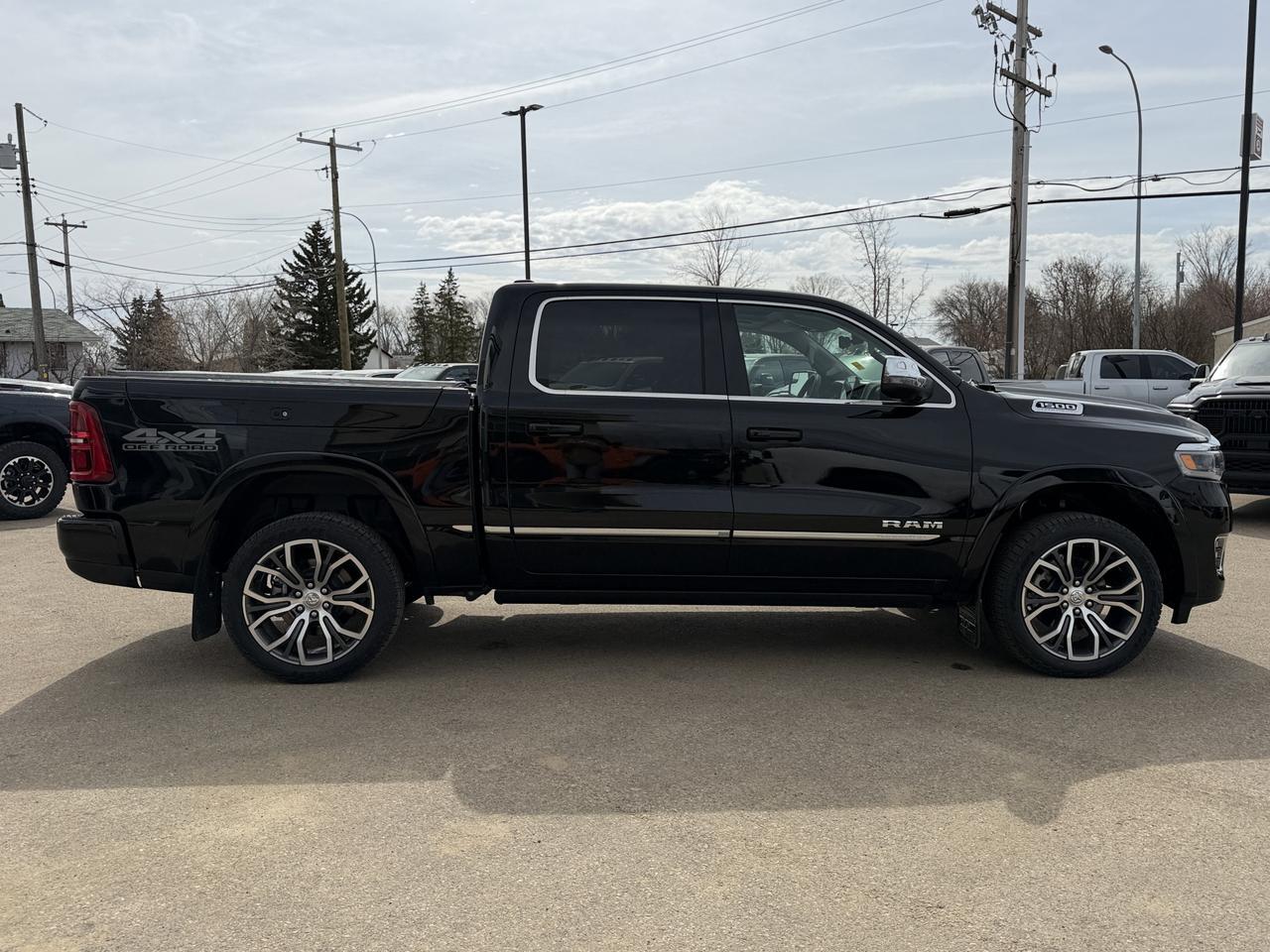 2026 Ram 1500 Tungsten 4x4 | Diamond Black | Hurricane HO I6 | 22IN Wheels | 23-Speaker Klipsch Audio Redwater AB