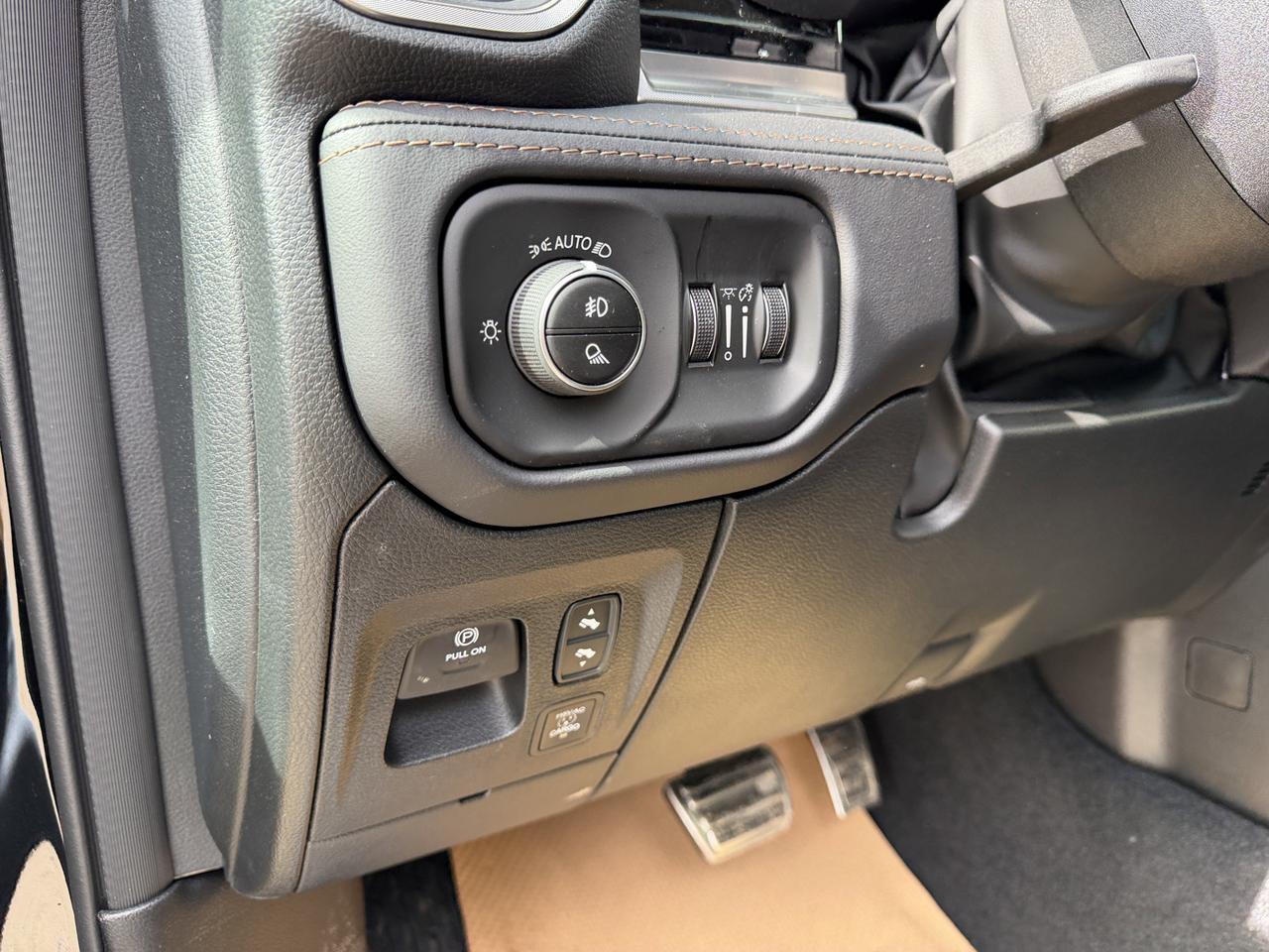 2026 Ram 1500 Tungsten 4x4 | Diamond Black | Hurricane HO I6 | 22IN Wheels | 23-Speaker Klipsch Audio Redwater AB