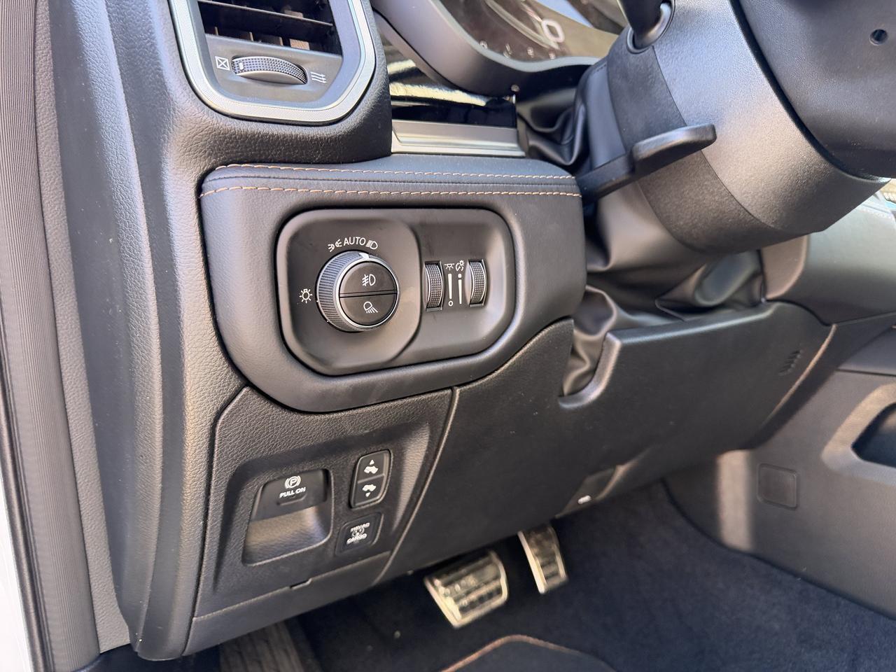 2026 Ram 1500 Tungsten Crew Cab 4x4 | 3L Hurricane | 22IN Wheels | Klipsch Audio | Massaging Leather | Sunroof Redwater AB
