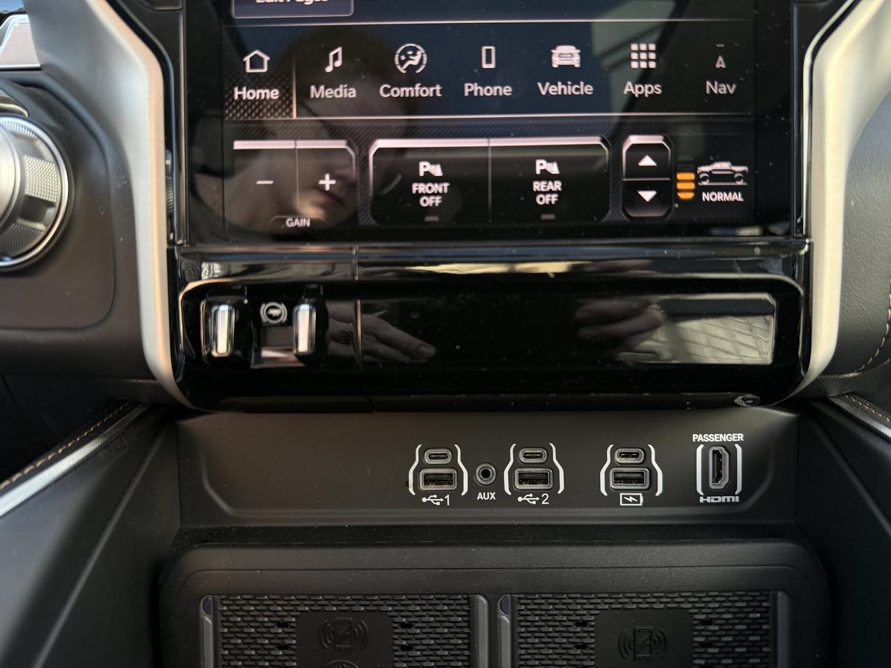 2026 Ram 1500 Tungsten Crew Cab 4x4 | 3L Hurricane | 22IN Wheels | Klipsch Audio | Massaging Leather | Sunroof Redwater AB