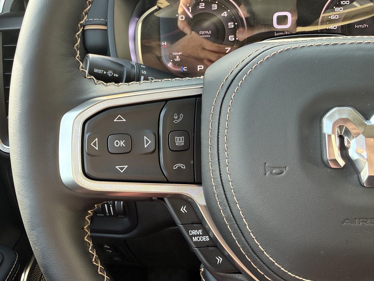 2026 Ram 1500 Tungsten Crew Cab 4x4 | 3L Twin Turbo | Serrano Green | Black Leather | Massaging Seats | Sunroof Redwater AB