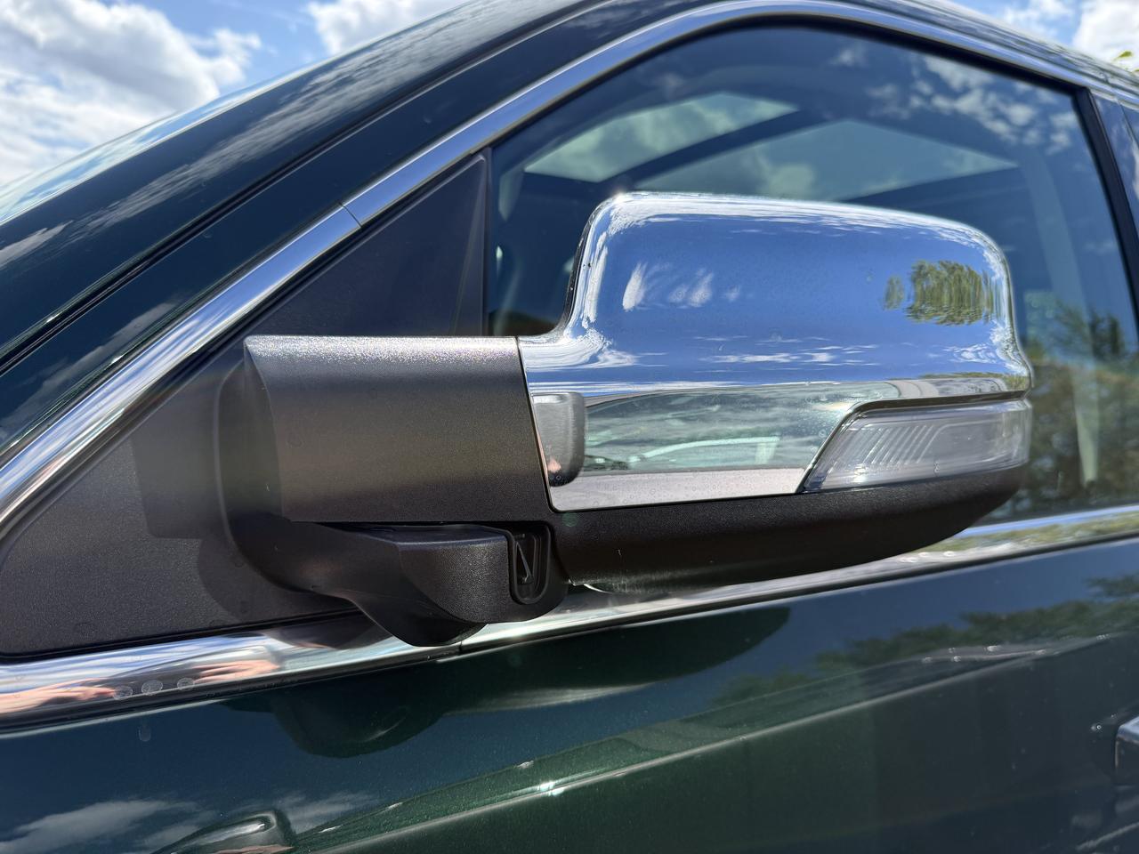 2026 Ram 1500 Tungsten Crew Cab 4x4 | 3L Twin Turbo | Serrano Green | Black Leather | Massaging Seats | Sunroof Redwater AB